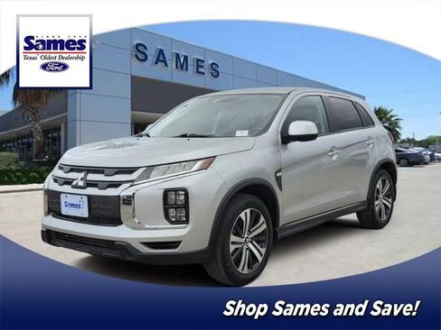 Used 2025 Mitsubishi Outlander Sport LE AWD/4WD image 1