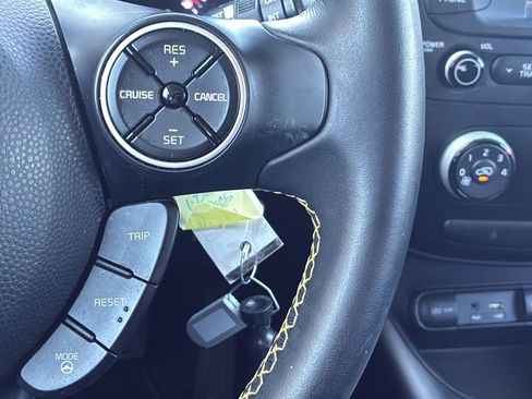 Used 2016 Kia Soul + w/ Designer's Package image 5