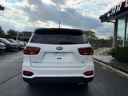Used 2020 Kia Sorento LX w/ LX I4 Convenience Package AWD/4WD image 4