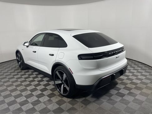 New 2026 Porsche Macan Electric RWD image 3