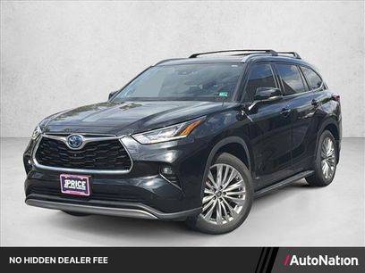 Used 2024 Toyota Highlander Platinum