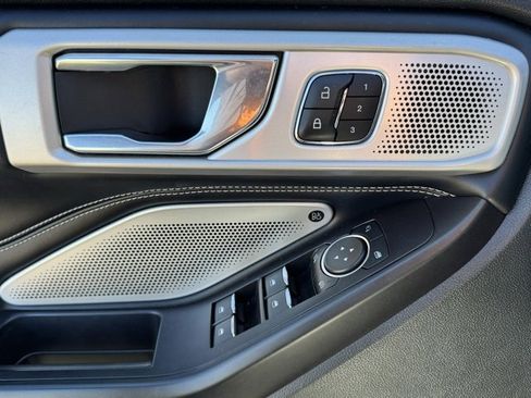 Used 2020 Ford Explorer ST w/ Premium Technology Package image 10