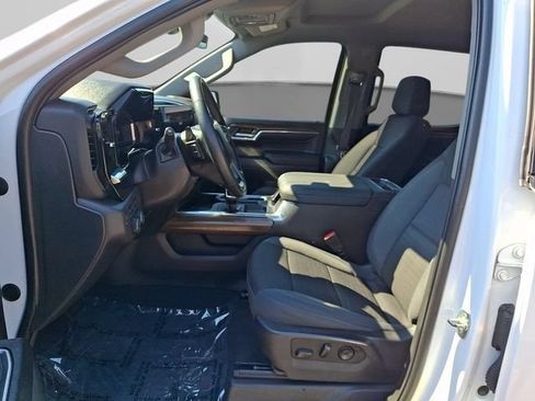 Used 2023 Chevrolet Silverado 1500 LT Trail Boss AWD/4WD image 16