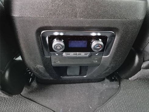 New 2026 GMC Yukon Denali w/ Sun & Power Step Package image 12