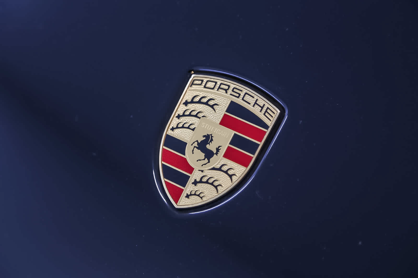 Used 2024 Porsche Macan AWD/4WD image 17