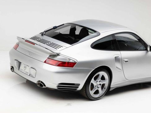 Used 2002 Porsche 911 Turbo image 31