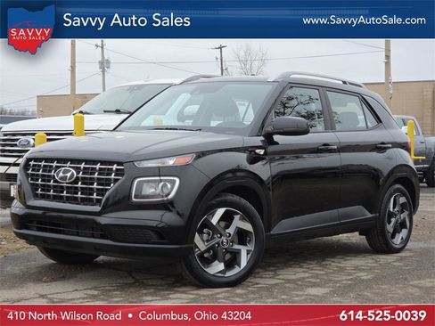 Used 2021 Hyundai Venue SEL w/ Cargo Package image 1