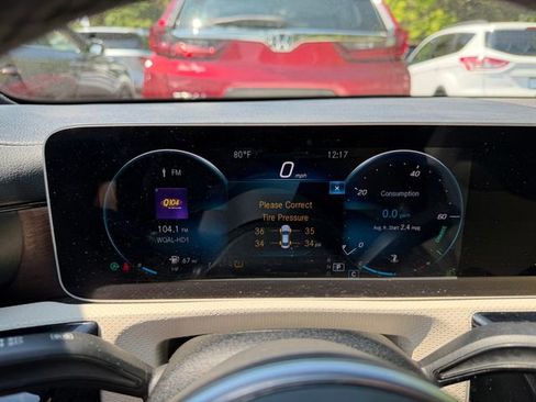 Used 2020 Mercedes-Benz CLA 250 4MATIC image 31
