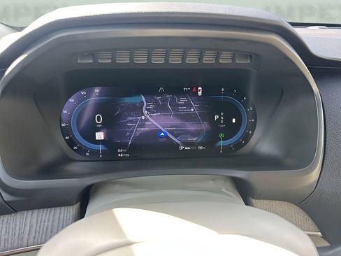 Used 2024 Volvo XC90 B6 Plus w/ Protection Package Premier image 27