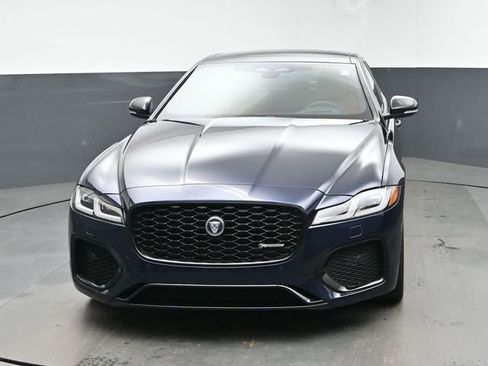 Used 2024 Jaguar XF R-Dynamic SE AWD/4WD image 3