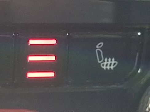 Used 2021 Jeep Grand Cherokee L Limited image 27