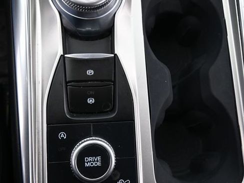 Used 2020 Ford Explorer XLT w/ Equipment Group 202A AWD/4WD image 26