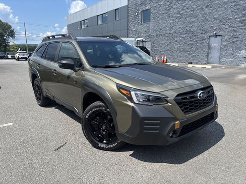 Certified 2022 Subaru Outback Wilderness AWD/4WD image 16