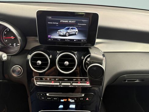 Used 2017 Mercedes-Benz GLC 300 4MATIC image 13