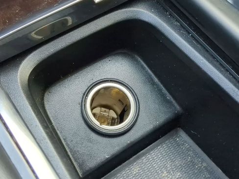 Used 2018 Volvo XC90 T6 Momentum w/ Momentum Plus Package image 29