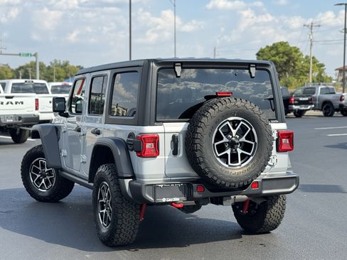 Used 2024 Jeep Wrangler Unlimited Rubicon image 6