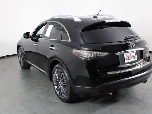 Used 2017 INFINITI QX70 AWD w/ Limited Package image 15