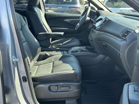 Certified 2022 Honda Passport TrailSport image 6