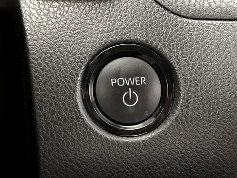 Certified 2025 Toyota Camry SE image 24