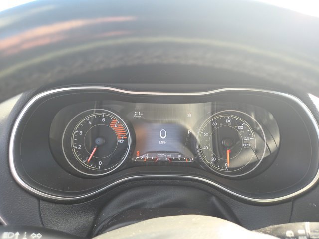Used 2020 Jeep Cherokee Limited AWD/4WD image 4
