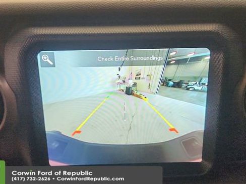 Used 2021 Jeep Gladiator Willys image 16