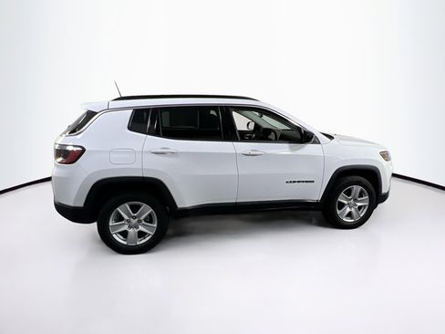 Used 2022 Jeep Compass Latitude w/ Sun and Sound Group image 4