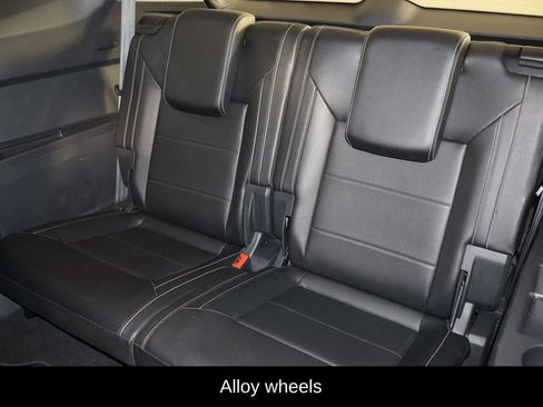 Used 2021 Volkswagen Atlas SE image 18