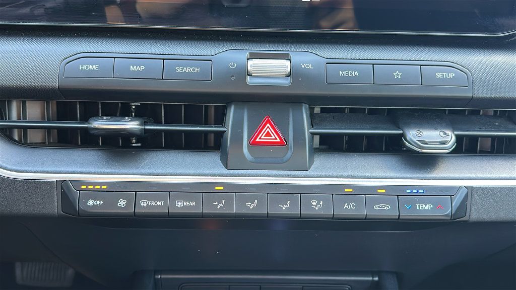 Used 2025 Kia K4 FWD image 25