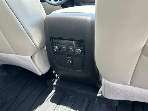 Used 2023 Buick Enclave Essence w/ Experience Buick Package AWD/4WD image 51