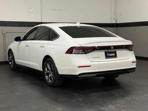 Used 2023 Honda Accord EX image 10