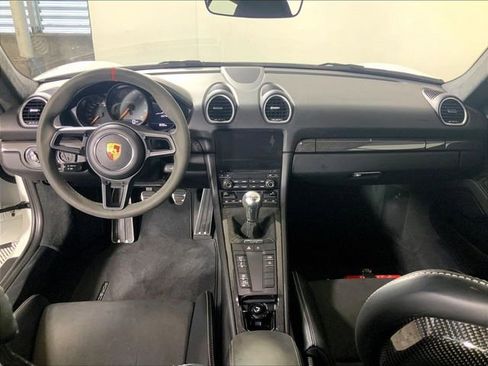 Certified 2022 Porsche 718 Cayman GT4 RWD image 12