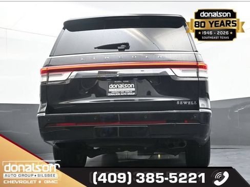 Used 2023 Lincoln Navigator Reserve AWD/4WD image 17