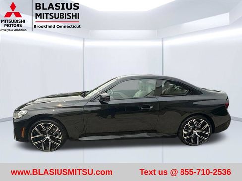 Used 2023 BMW 230i xDrive Coupe w/ Premium Package AWD/4WD image 3