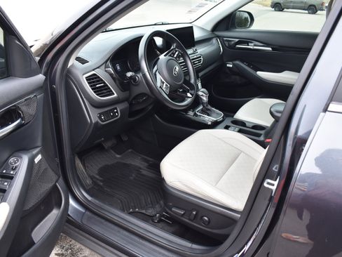 Used 2021 Kia Seltos SX image 12