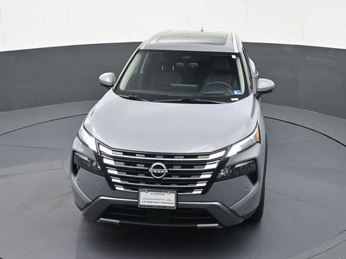 Used 2025 Nissan Rogue SL w/ SL Premium Package AWD/4WD image 30