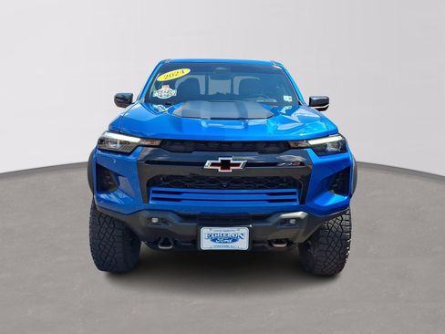 Used 2024 Chevrolet Colorado ZR2 w/ ZR2 Convenience Package III AWD/4WD image 2