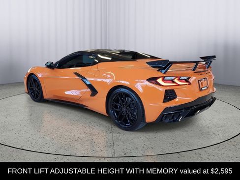Used 2023 Chevrolet Corvette Stingray Preferred Conv w/ Stealth Interior Trim Package image 3