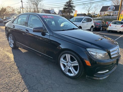 Used 2011 Mercedes-Benz C 300 4MATIC Sedan image 3