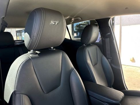 Used 2024 Buick Encore GX Sport Touring image 28