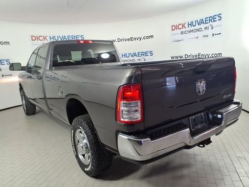 Used 2021 RAM 2500 Tradesman w/ Chrome Appearance Group AWD/4WD image 6