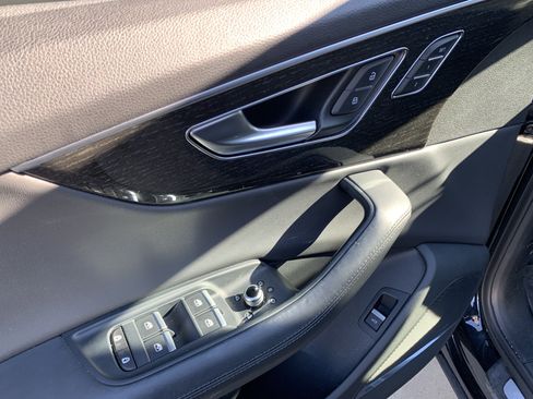 Used 2021 Audi Q7 3.0T Prestige image 15