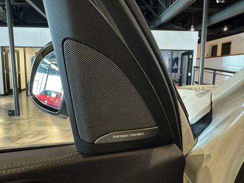 Used 2020 BMW X7 xDrive40i w/ Premium Package image 10