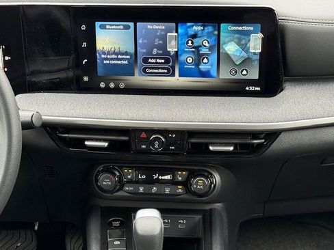 New 2026 Nissan Kicks SV image 17