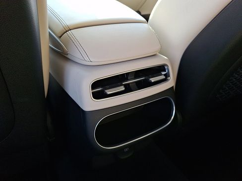 Certified 2023 Genesis GV70 2.5T w/ Select Package image 11