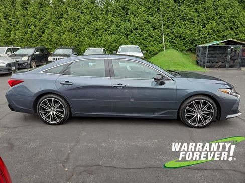 Used 2019 Toyota Avalon XSE w/ All Weather Liner Package FWD image 8