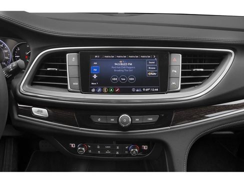 Used 2021 Buick Enclave Avenir w/ Avenir Technology Package AWD/4WD image 91