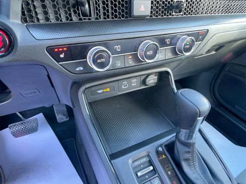 Used 2023 Honda CR-V EX image 19