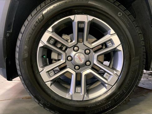 Used 2025 GMC Terrain Elevation FWD image 9