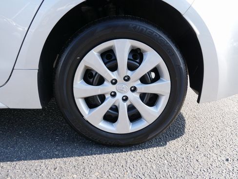 Used 2025 Toyota Corolla LE image 13