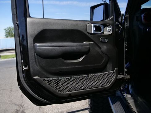 Used 2023 Jeep Gladiator Mojave w/ Cold Weather Group AWD/4WD image 33